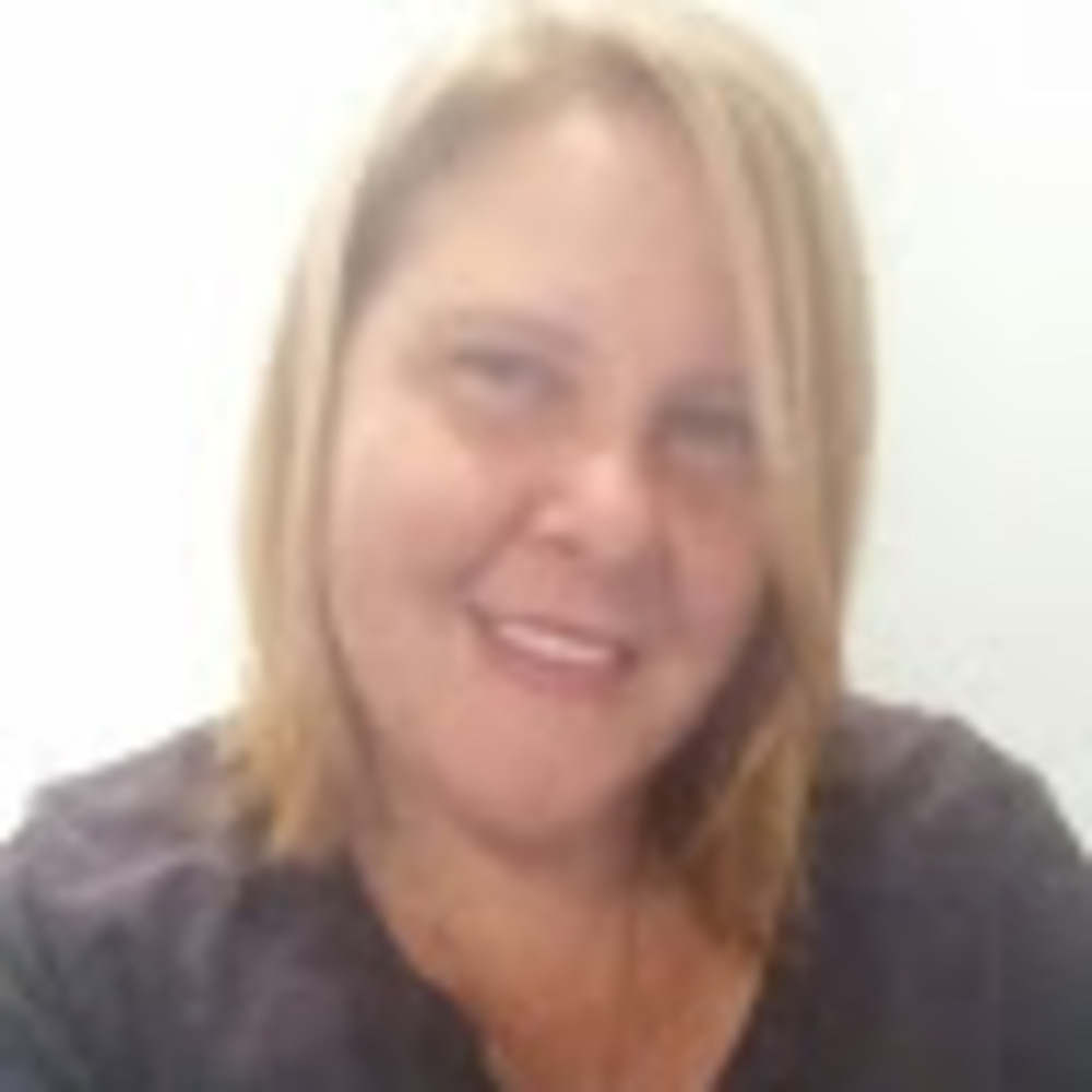 Meet your Posher, Holly